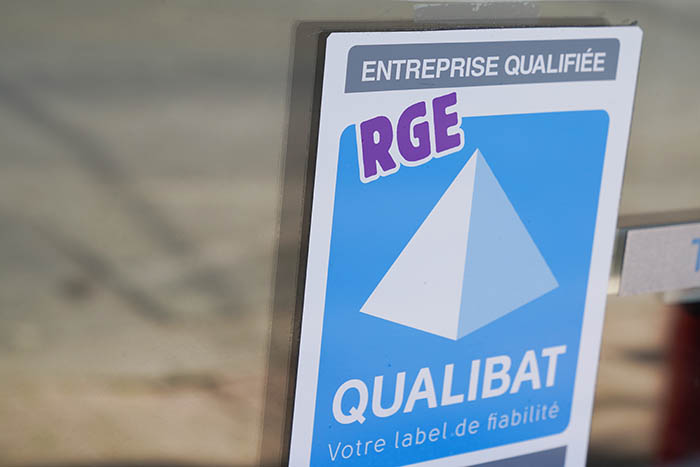 Isolation par l'extérieur comment trouver la bonne entreprise RGE